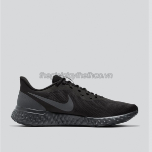 Giày Nike Revolution 5